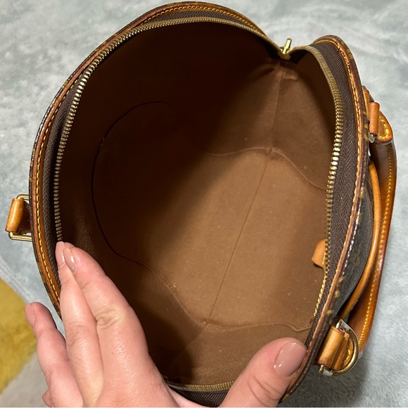 LV Ellipse MM 💕🤎 - Picture 7 of 15